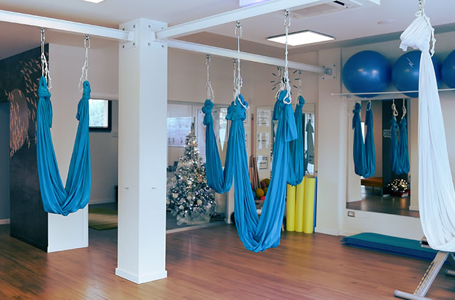 Interno Rebalance: le amache Aerial Yoga